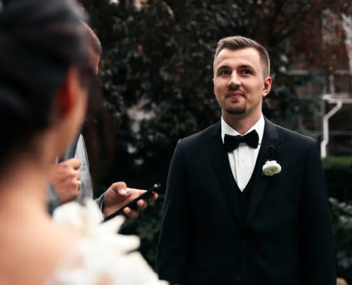 intimate wedding in butler